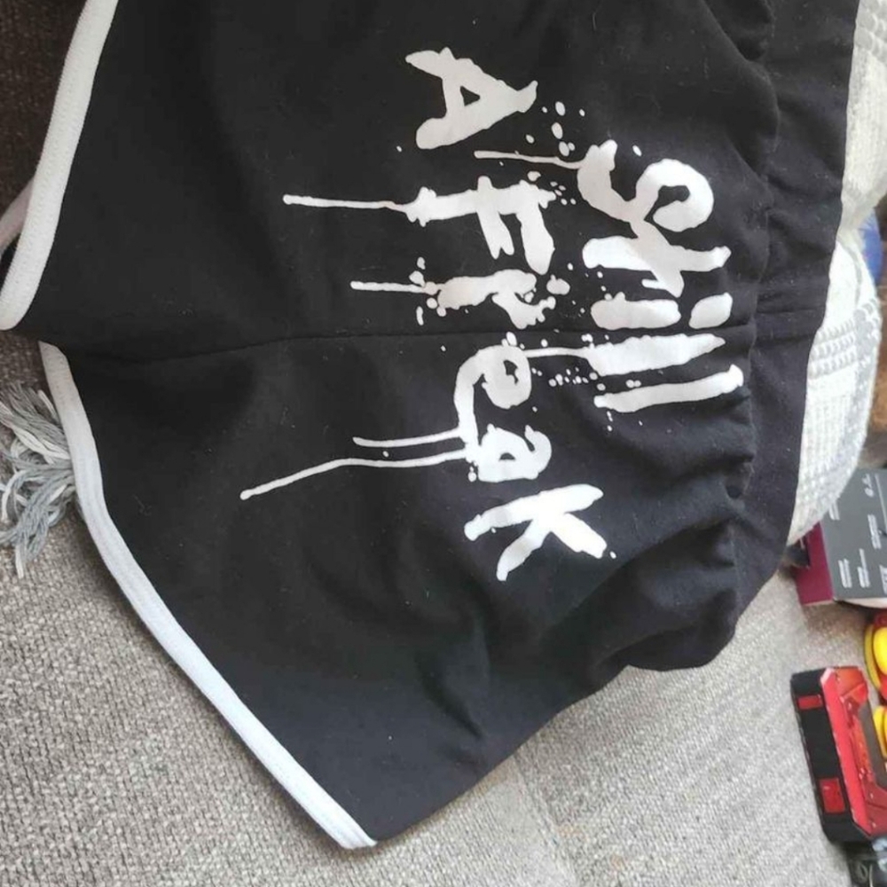 Korn shorts
